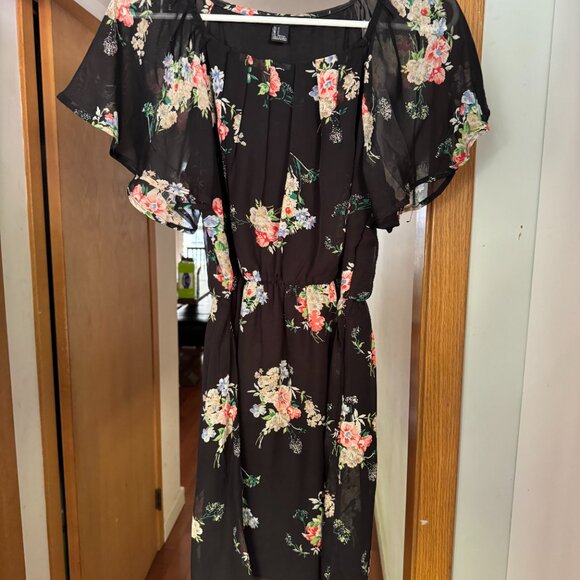 Dress - Picture 3 of 5